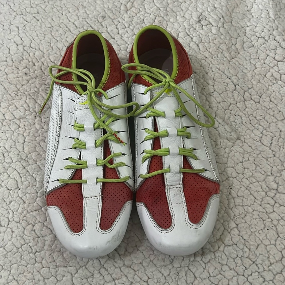 Kangaroos shoes